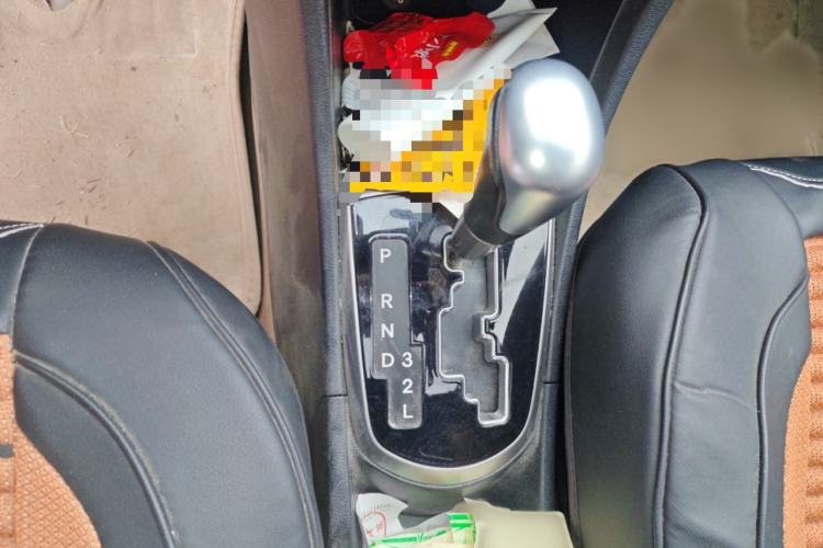 Used Hyundai Verna Ray 2014 1.6L Automatic TOP Gear Lever