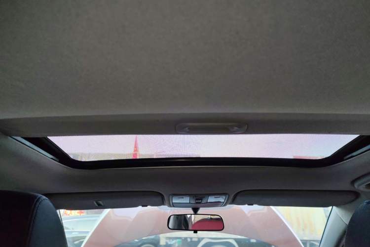Used Hyundai Verna Ray 2014 1.6L Automatic TOP Headliner