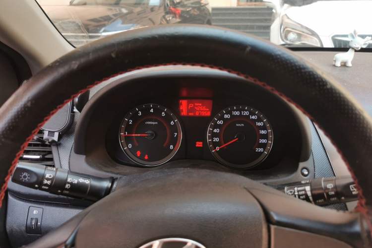 Used Hyundai Verna Ray 2014 1.4L Automatic GLX Instrument Cluster
