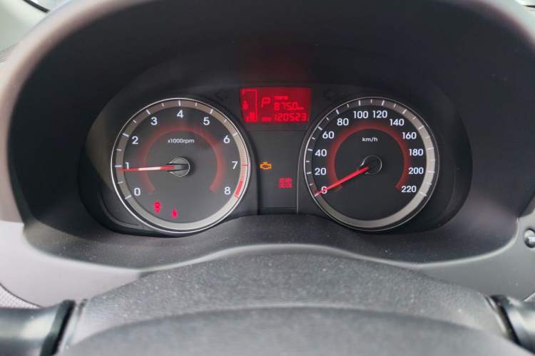 Used Hyundai Verna Ray 2014 1.4L Automatic GLX Instrument Cluster