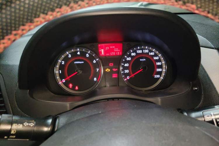 Used Hyundai Verna Ray 2014 1.4L Automatic GLX Instrument Cluster