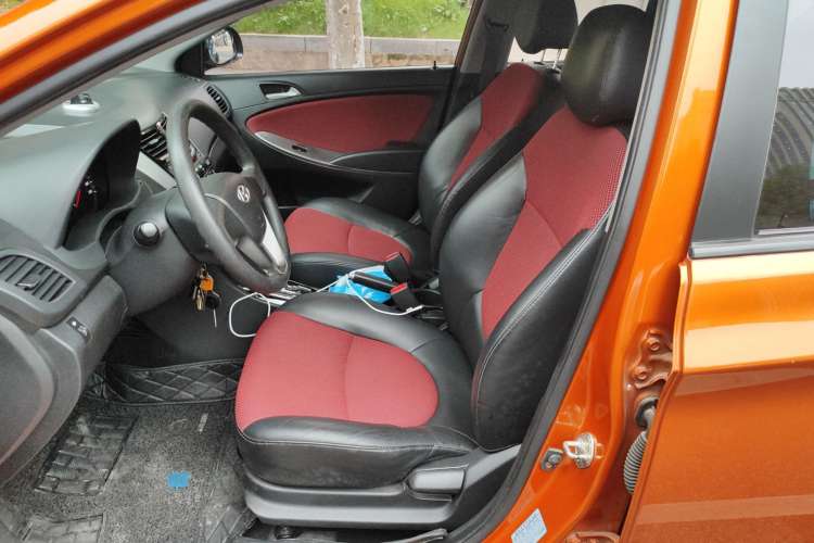 Used Hyundai Verna Ray 2014 1.4L Automatic GLX Left Front Seat