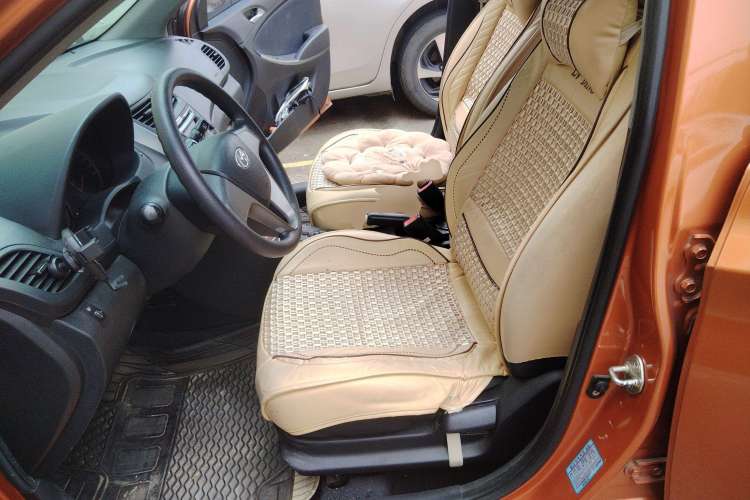 Used Hyundai Verna Ray 2014 1.4L Automatic TOP Left Front Seat