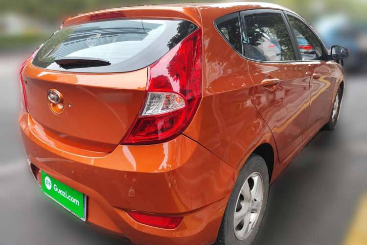Used Hyundai Verna Ray 2014 1.4L Automatic GLX Rear Right 45 Deg