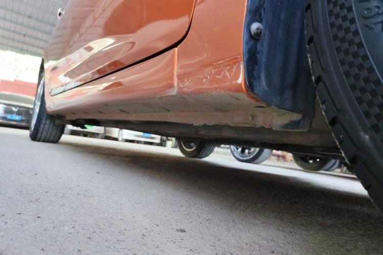 Used Hyundai Verna Ray 2014 1.6L Automatic TOP Right Side Sill