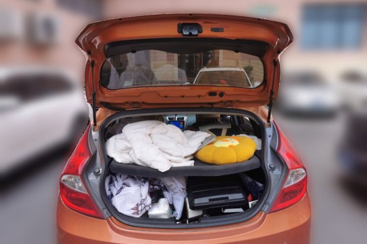 Used Hyundai Verna Ray 2014 1.4L Automatic GLX Trunk