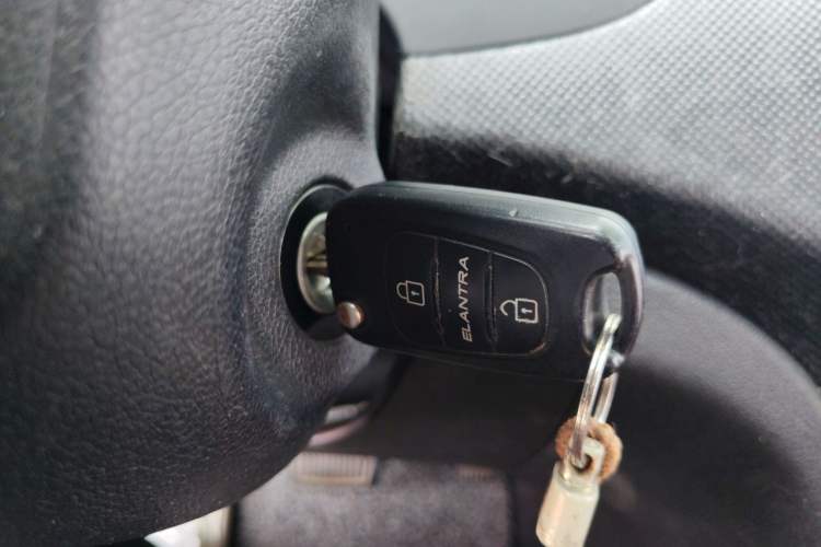 Used Hyundai Verna Ray 2014 1.4L Automatic GLX Vehicle Key