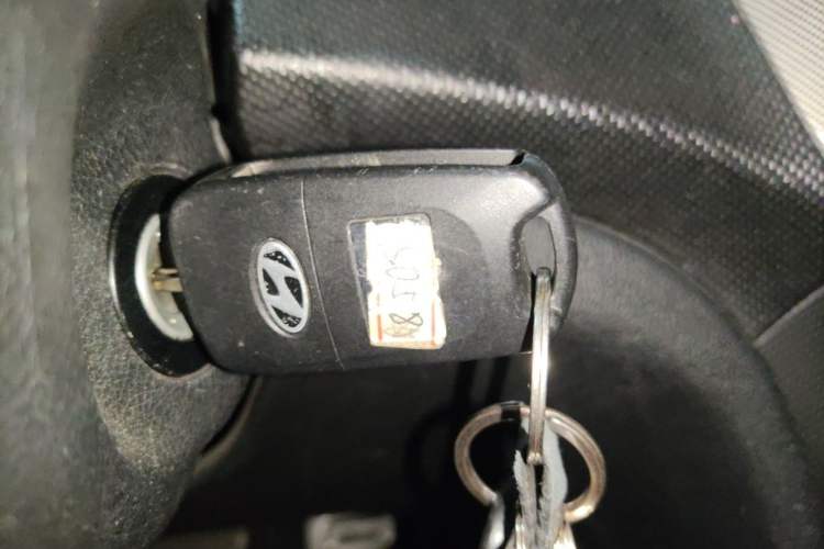 Used Hyundai Verna Ray 2014 1.4L Automatic GLX Vehicle Key