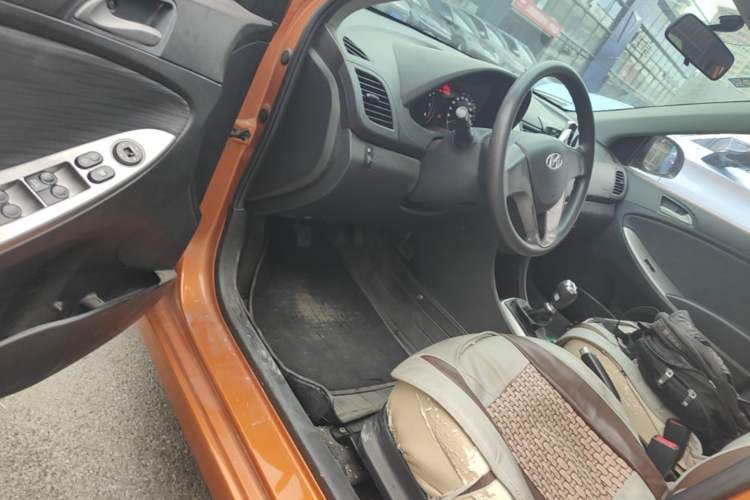 Used Hyundai Verna Ray 2014 1.4L Manual GLX Driver Seat