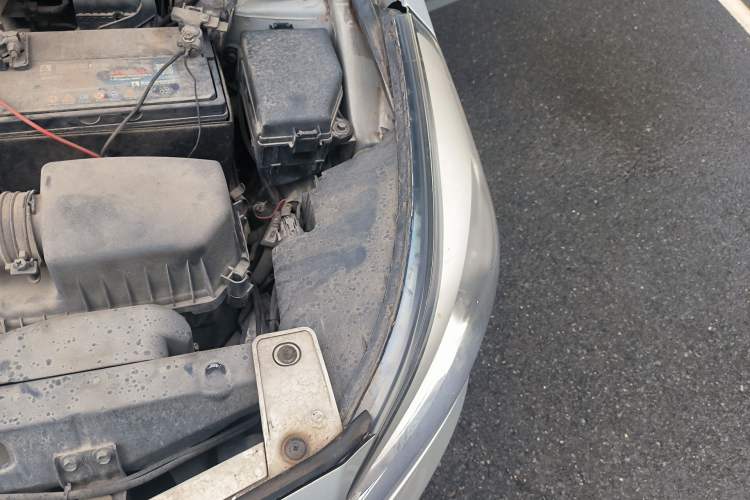 Used Hyundai Verna Ray 2014 1.4L Manual GLX Engine Bay Left