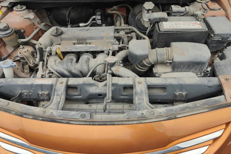 Used Hyundai Verna Ray 2014 1.4L Manual GLX Engine Bay