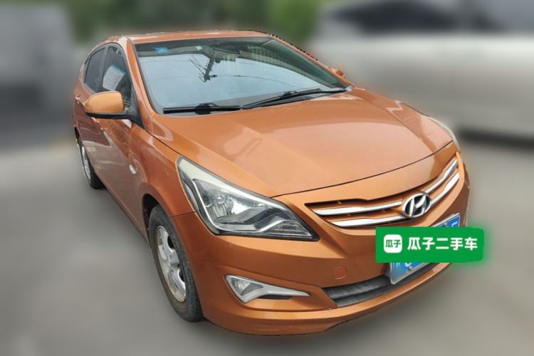 Used Hyundai Verna Ray 2014 1.4L Manual GLX Front Right 45 Deg
