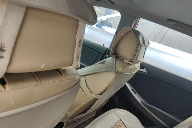 Used Hyundai Verna Ray 2014 1.4L Manual GLX Headliner