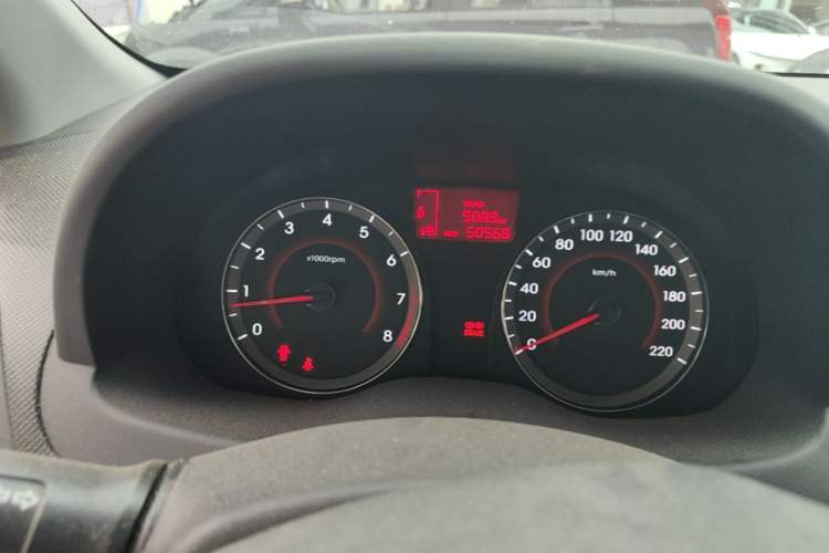 Used Hyundai Verna Ray 2014 1.4L Manual GLX Instrument Cluster