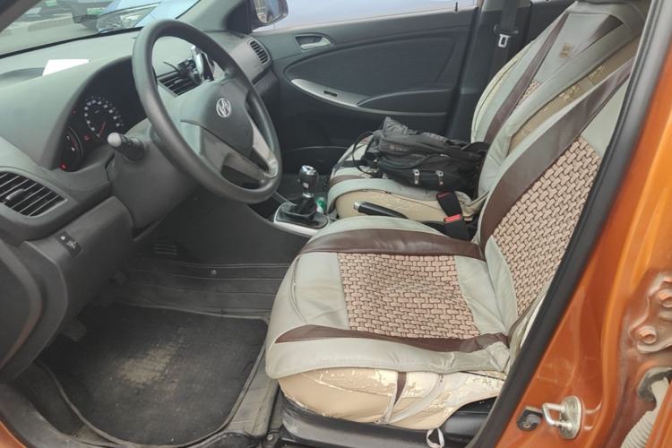 Used Hyundai Verna Ray 2014 1.4L Manual GLX Left Front Seat