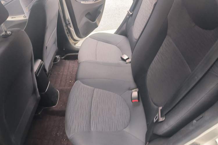 Used Hyundai Verna Ray 2014 1.4L Manual GLX Left Rear Seat