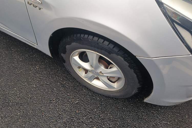 Used Hyundai Verna Ray 2014 1.4L Manual GLX Right Front Wheel Hub