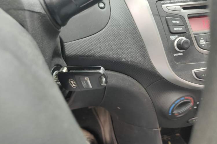 Used Hyundai Verna Ray 2014 1.4L Manual GLX Vehicle Key