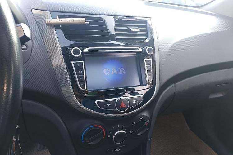 Used Hyundai Verna Ray 2014 1.4L Automatic GLX Audio And AC Panel