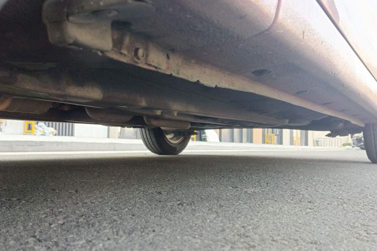 Used Hyundai Verna Ray 2014 1.4L Automatic GLX Chassis Front Left