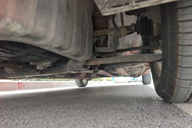 Used Hyundai Verna Ray 2014 1.4L Automatic GLX Chassis Front Left