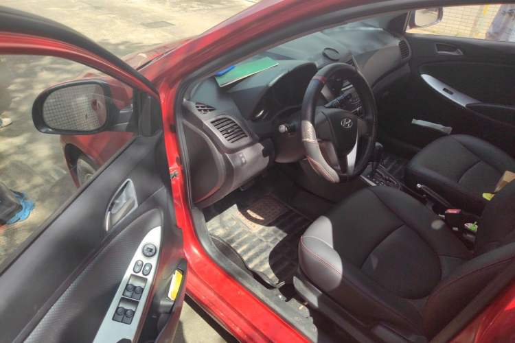 Used Hyundai Verna Ray 2014 1.4L Automatic GLX Driver Seat