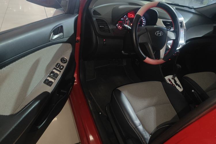 Used Hyundai Verna Ray 2014 1.4L Automatic GLX Driver Seat