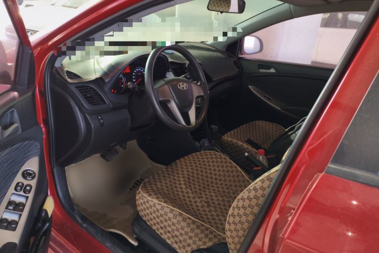 Used Hyundai Verna Ray 2014 1.4L Automatic GLX Driver Seat