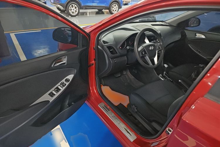 Used Hyundai Verna Ray 2014 1.6L Automatic TOP Driver Seat