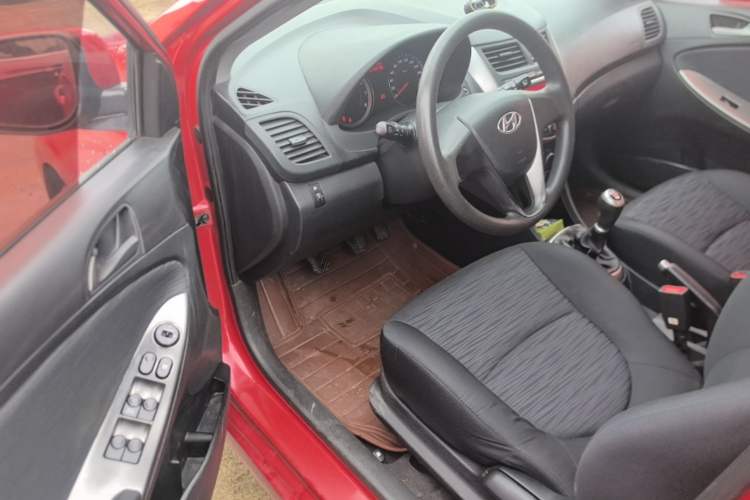Used Hyundai Verna Ray 2014 1.4L Manual GLX Driver Seat