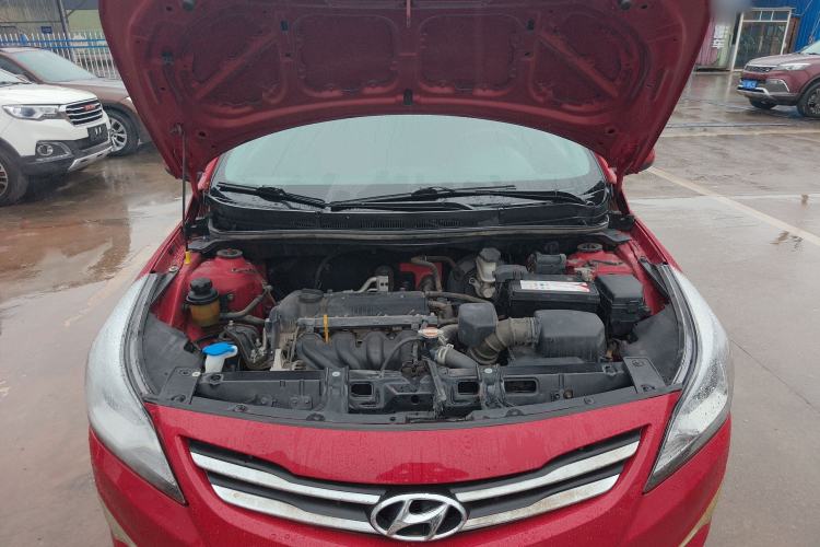 Used Hyundai Verna Ray 2014 1.4L Manual GLX Engine Bay