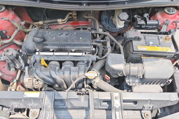Used Hyundai Verna Ray 2014 1.4L Automatic GLX Engine Bay