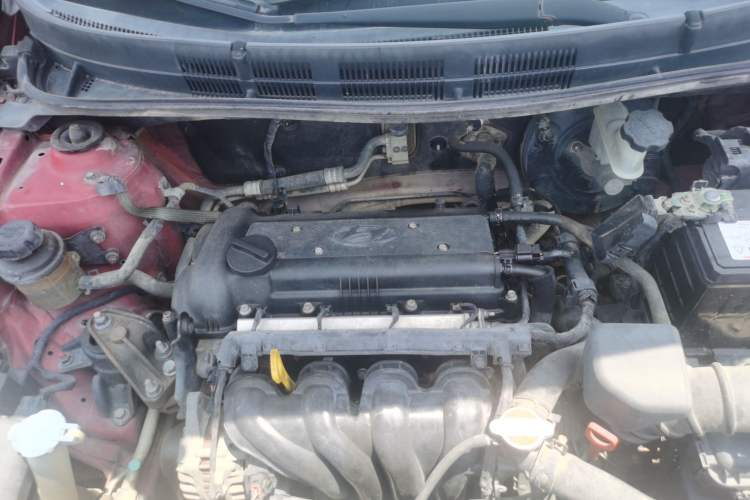 Used Hyundai Verna Ray 2014 1.4L Automatic GLX Engine Bay