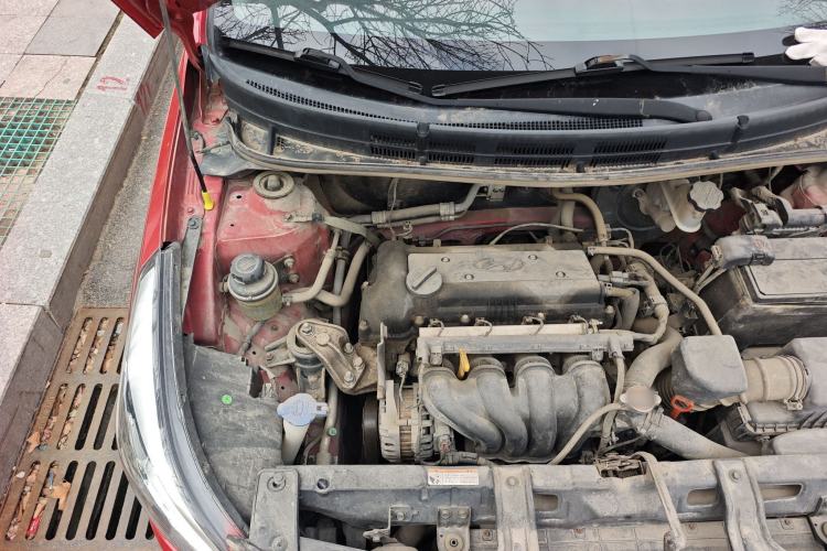 Used Hyundai Verna Ray 2014 1.4L Automatic GLX Engine Bay Right
