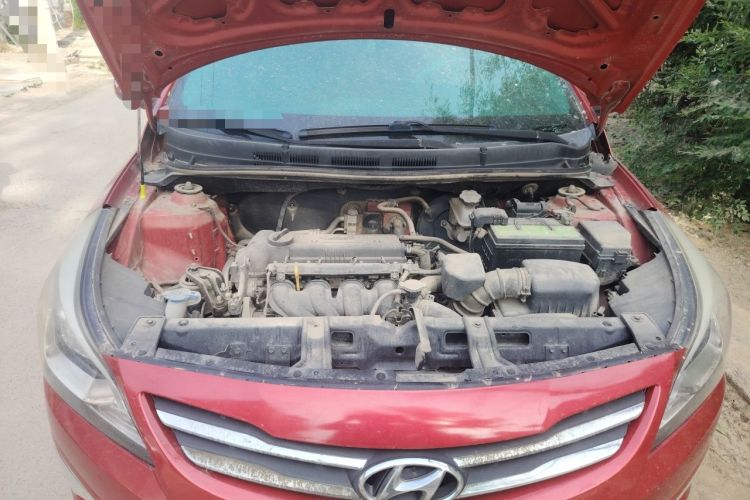 Used Hyundai Verna Ray 2014 1.4L Manual GLX Engine Bay
