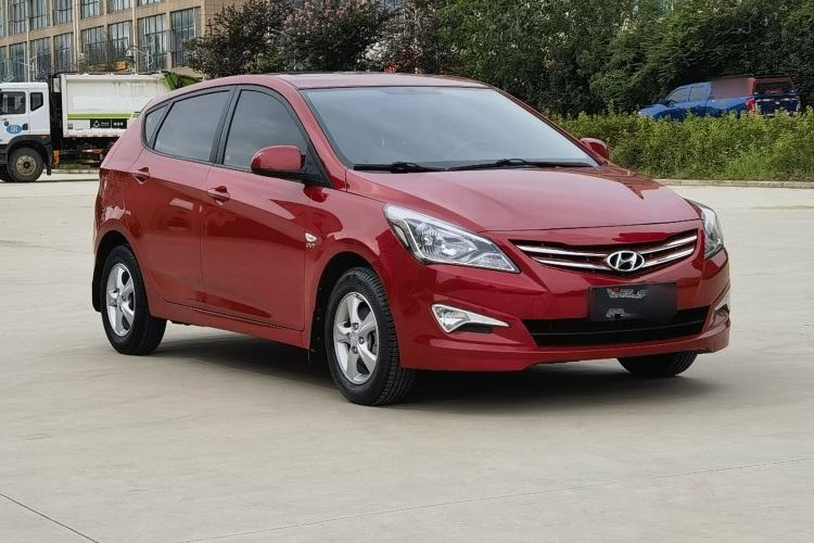 Used Hyundai Verna Ray 2014 1.4L Automatic GLX Exterior 2