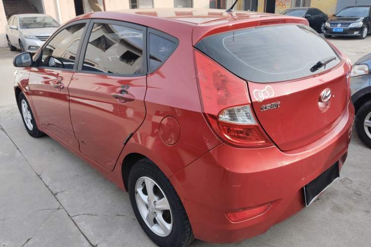 Used Hyundai Verna Ray 2014 1.4L Automatic GLX Exterior 2