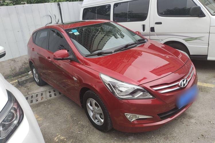 Used Hyundai Verna Ray 2014 1.4L Automatic GLX Exterior 2
