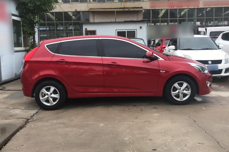Used Hyundai Verna Ray 2014 1.4L Manual GLX Exterior 2