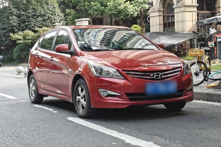 Used Hyundai Verna Ray 2014 1.4L Manual GLX Exterior 2