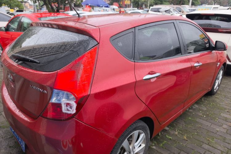Used Hyundai Verna Ray 2014 1.4L Automatic TOP Exterior 3