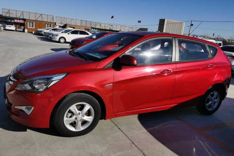 Used Hyundai Verna Ray 2014 1.4L Automatic GLX Exterior 3