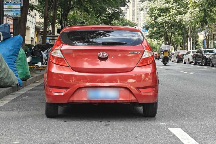 Used Hyundai Verna Ray 2014 1.4L Manual GLX Exterior 5