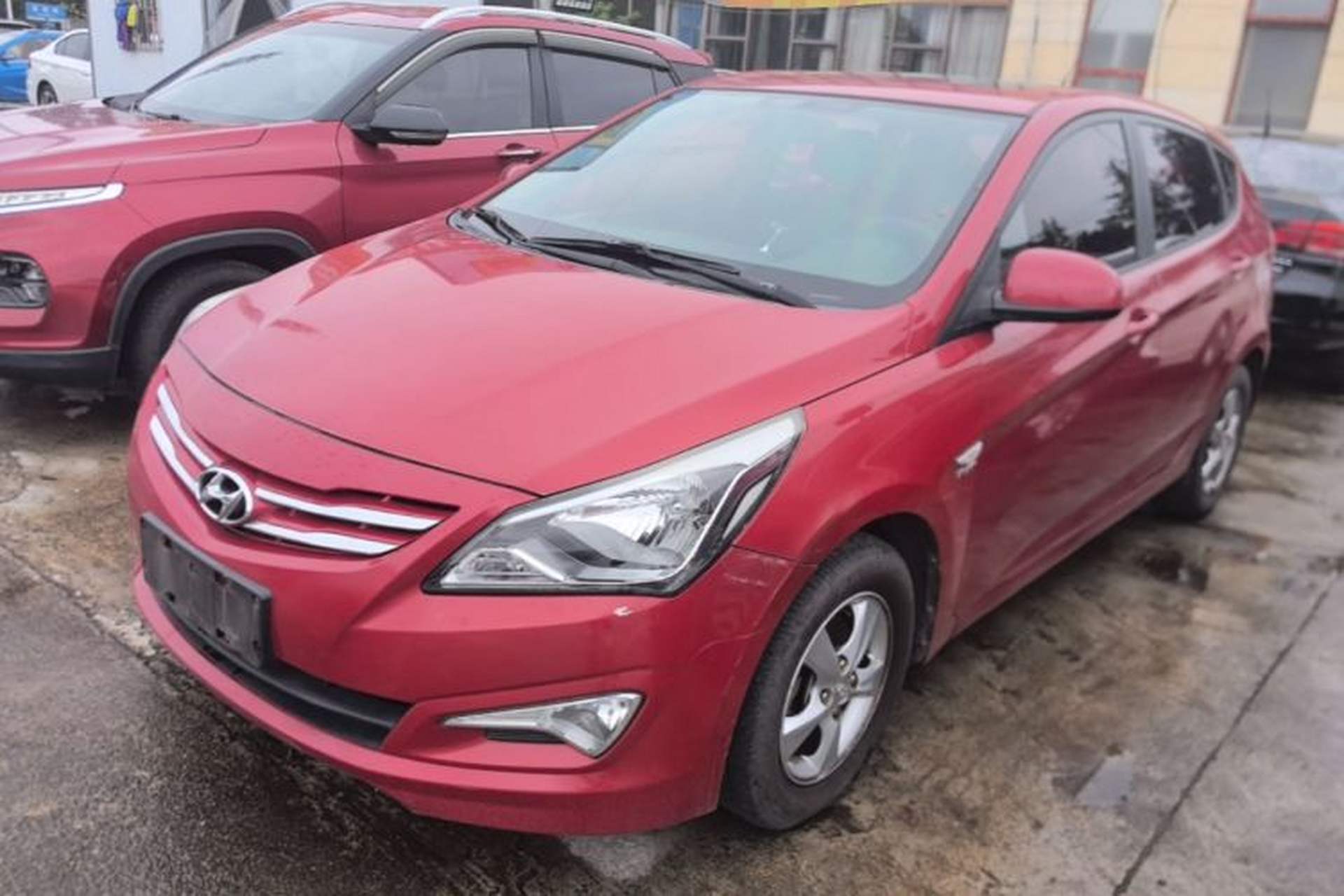 Used Hyundai Verna Ray 2014 1.4L Manual GLX Front Left 45 Deg