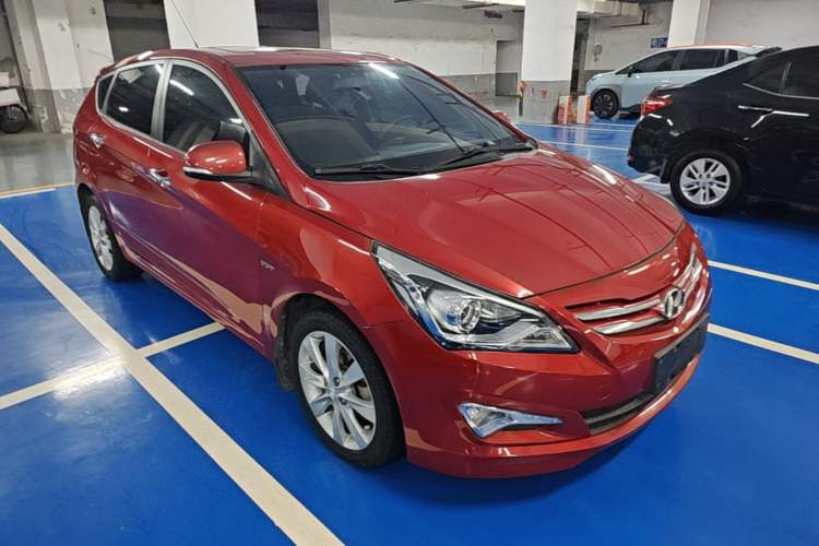 Used Hyundai Verna Ray 2014 1.6L Automatic TOP Front Right 45 Deg