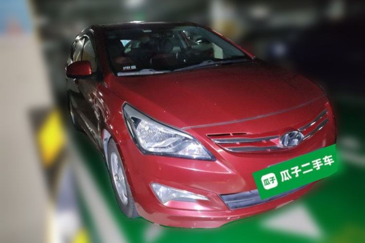 Used Hyundai Verna Ray 2014 1.4L Automatic GLX Front Right 45 Deg