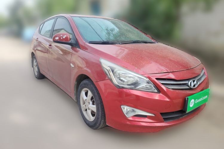 Used Hyundai Verna Ray 2014 1.4L Manual GLX Front Right 45 Deg