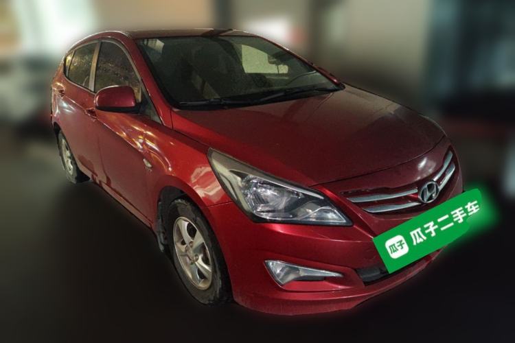 Used Hyundai Verna Ray 2014 1.4L Automatic GLX Front Right 45 Deg