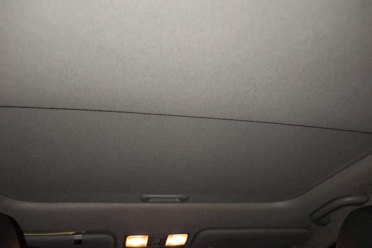 Used Hyundai Verna Ray 2014 1.4L Automatic GLX Headliner