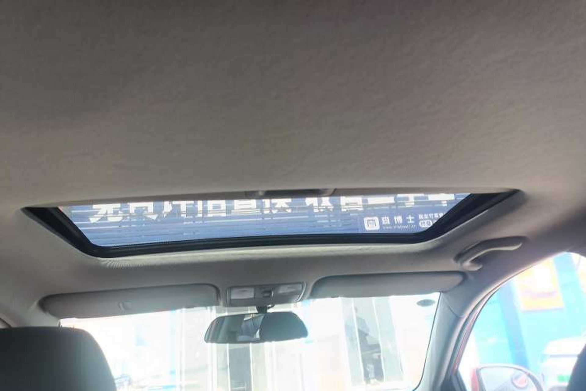 Used Hyundai Verna Ray 2014 1.4L Automatic GLX Headliner